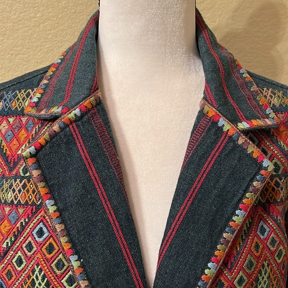 🧥 LN bonnie & norma brand women’s jean jacket with embroidery - Picture 4 of 12